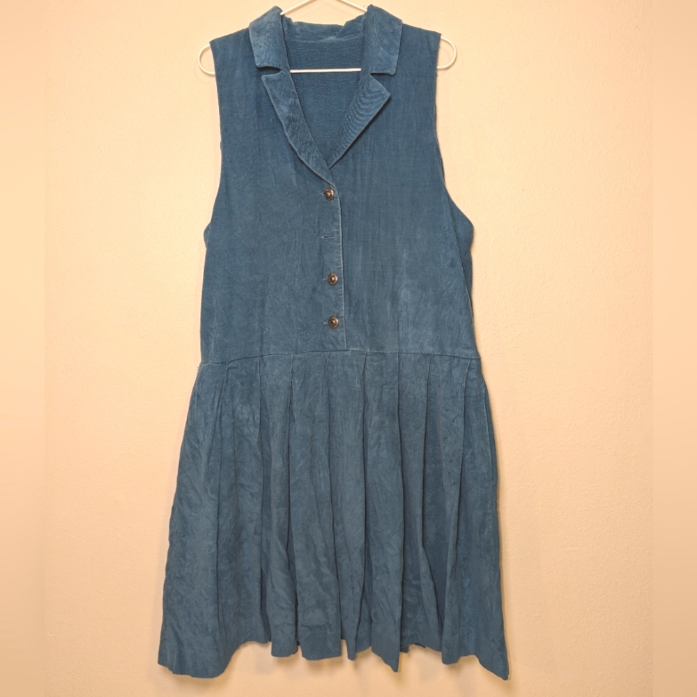 Vtg micro corduroy blue dress collared with pockets comes w missing button Large